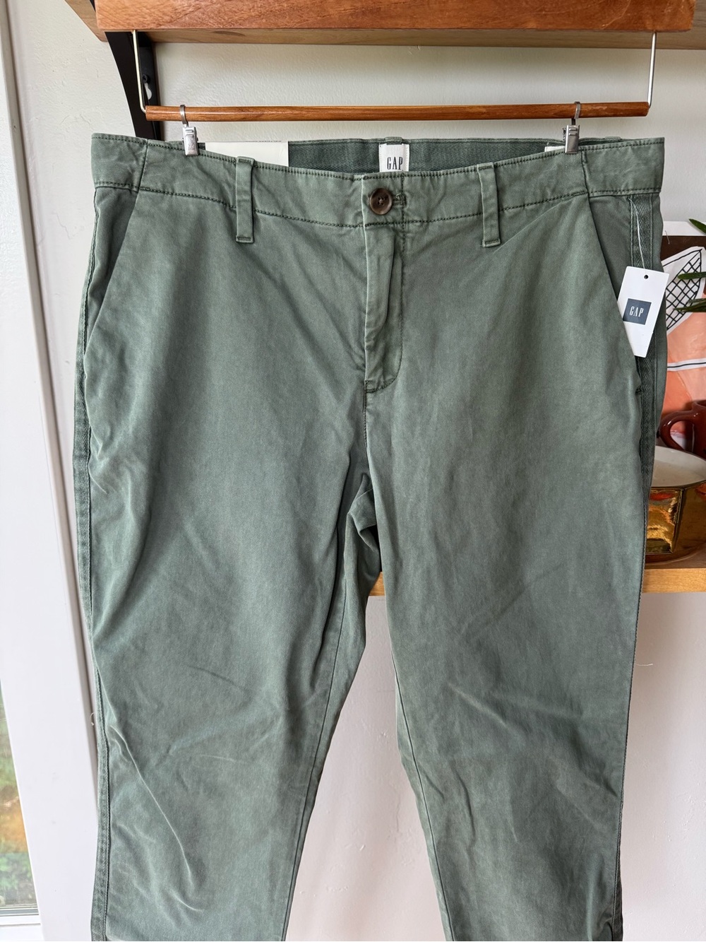 GAP Sage Green Girlfriend Chino Khakis Cotton Pants Size 6 New - Picture 2 of 13